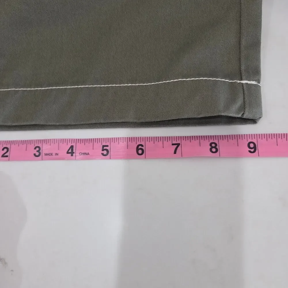 Men's NWT True Religion Baggy Cargo Pants, Size 36